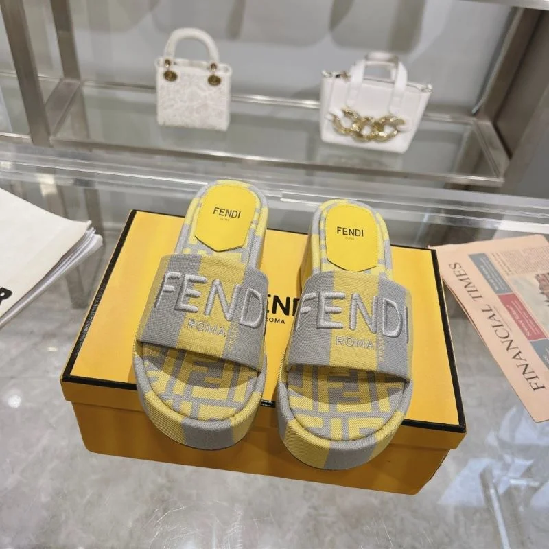 Fendi Slippers WaterResistant 23354