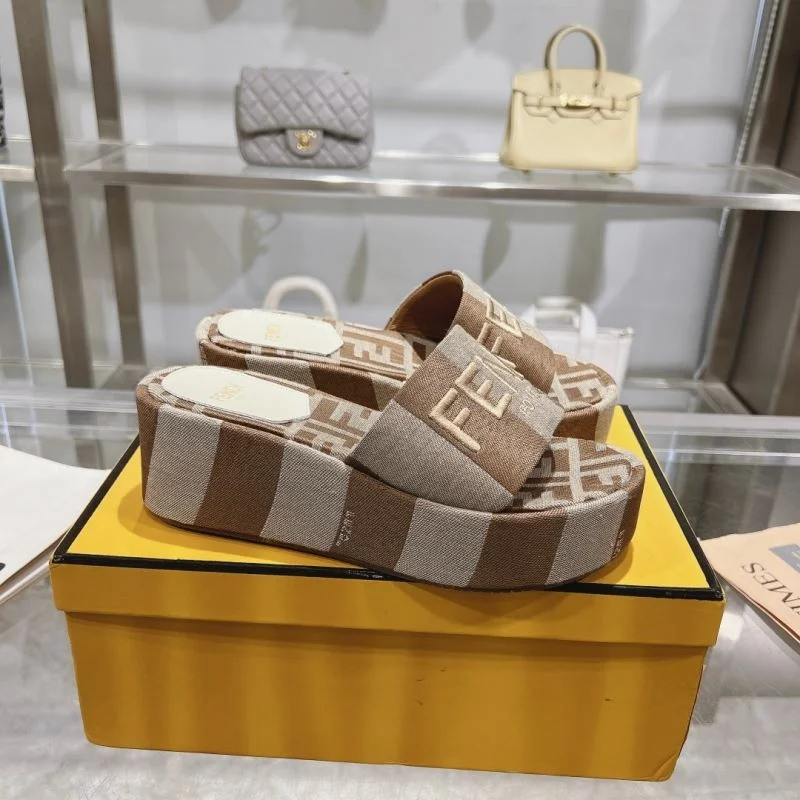 Thermal Fendi Slippers 23364