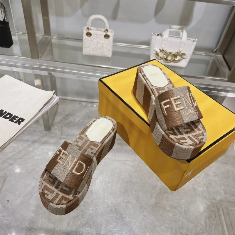 Thermal Fendi Slippers 23364