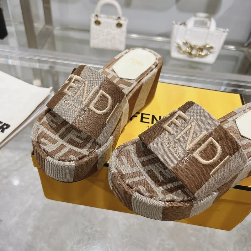 Thermal Fendi Slippers 23364