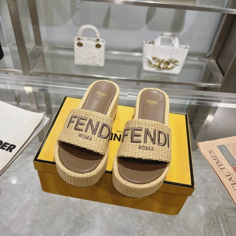 Fendi Slippers Supportive 23351