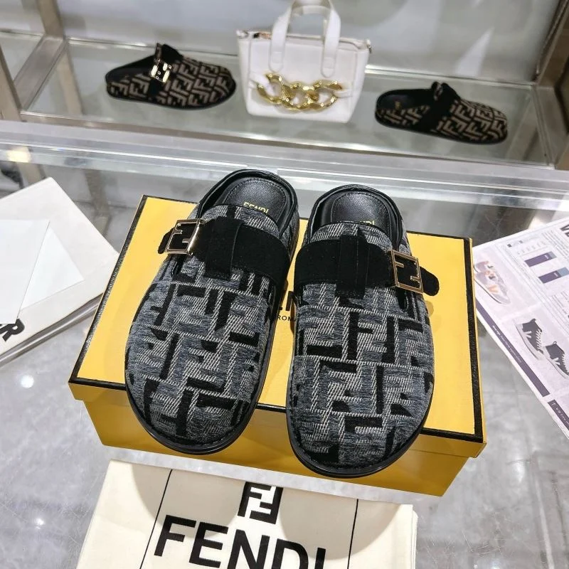 Packable Fendi Slippers 23348