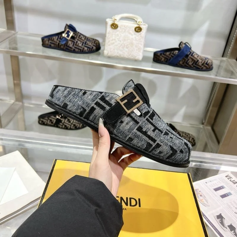 Packable Fendi Slippers 23348