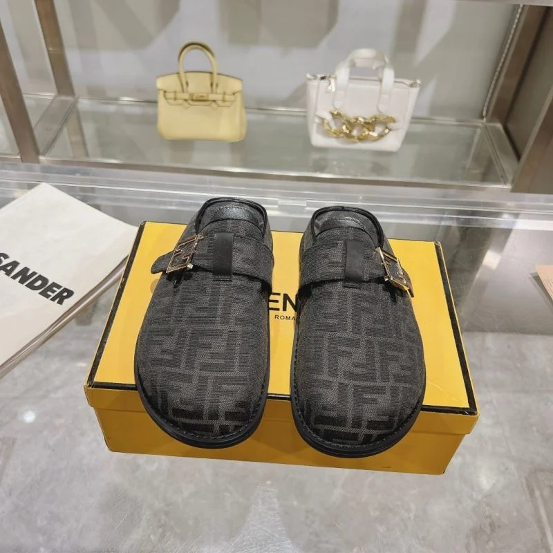 SmoothTexture Fendi Slippers 23343