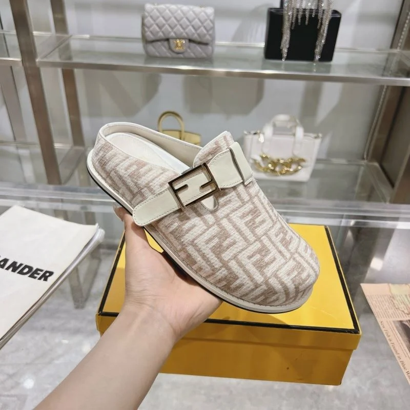 MoistureWicking Fendi Slippers 23341