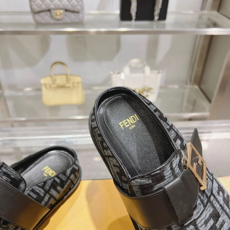 Fendi Slippers Soft 23340