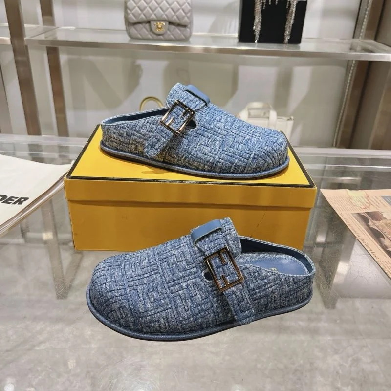 Casual Fendi Slippers 23350