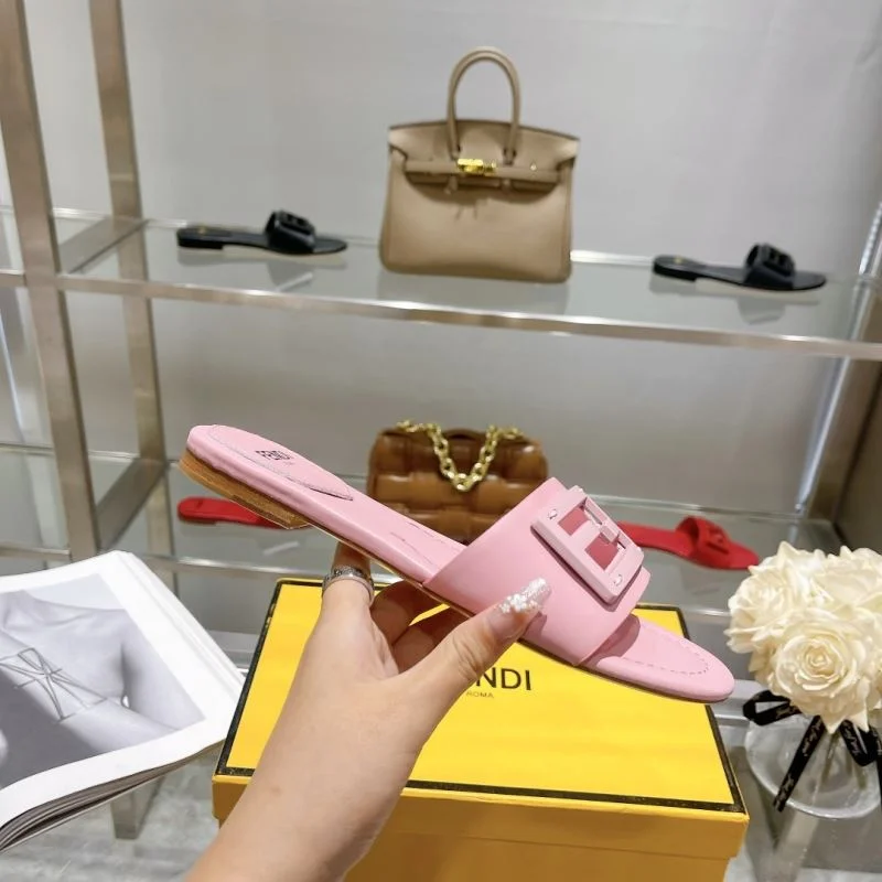 Fendi Slippers ModernLook 23339
