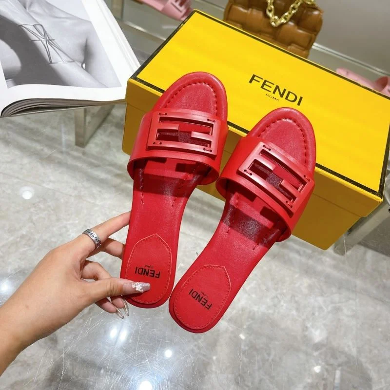 Fendi Slippers WellDesigned 23333