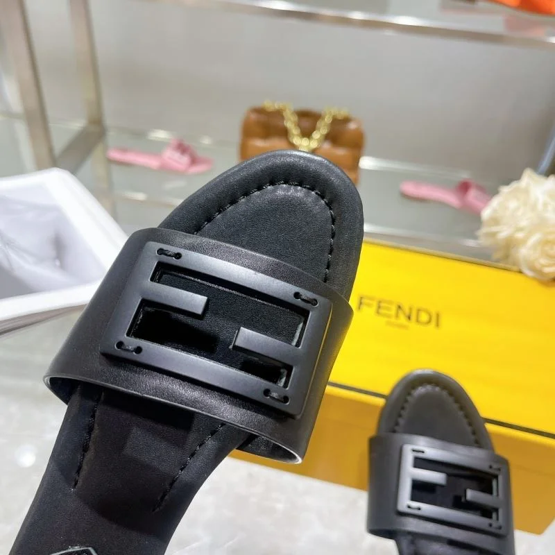 Sophisticated Fendi Slippers 23338