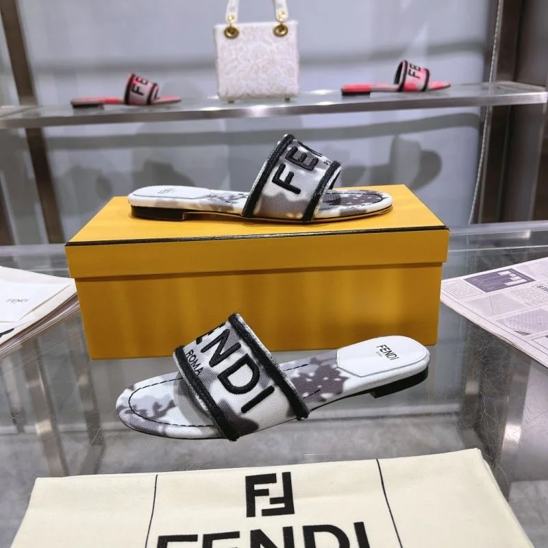 Breathable Fendi Slippers 23332