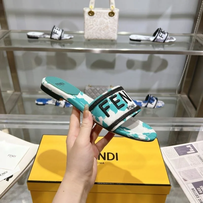Fashionable Fendi Slippers 23327