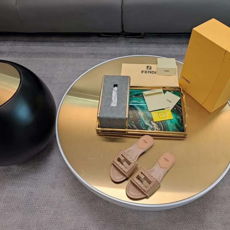 Fendi Slippers ZeroBulk 23322