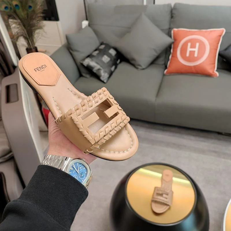 Fendi Slippers ZeroBulk 23322