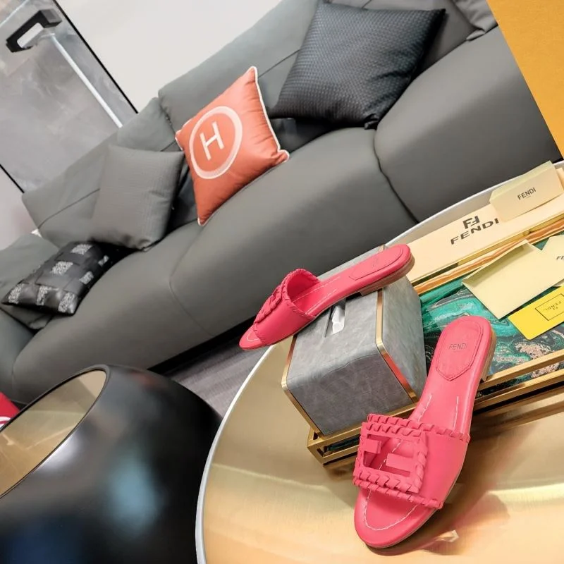 Fendi Slippers TechFriendly 23330