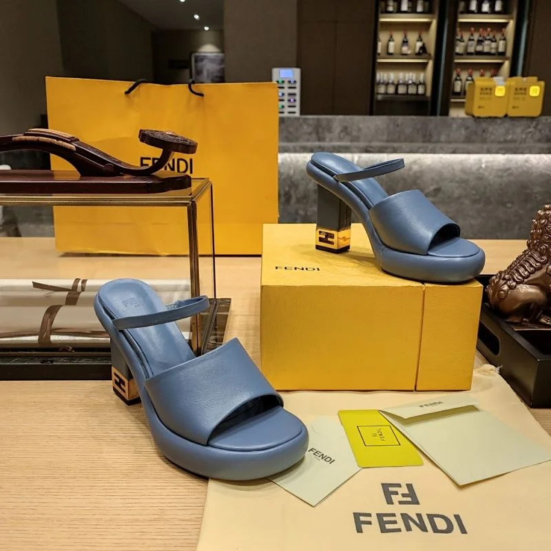 Fendi Slippers Youthful 23319
