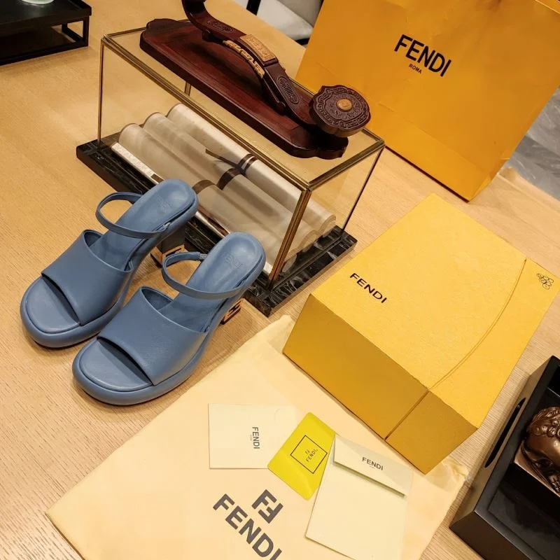 Fendi Slippers Youthful 23319