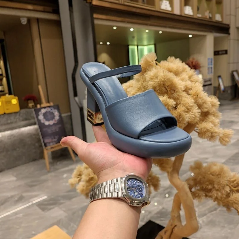 Fendi Slippers Youthful 23319