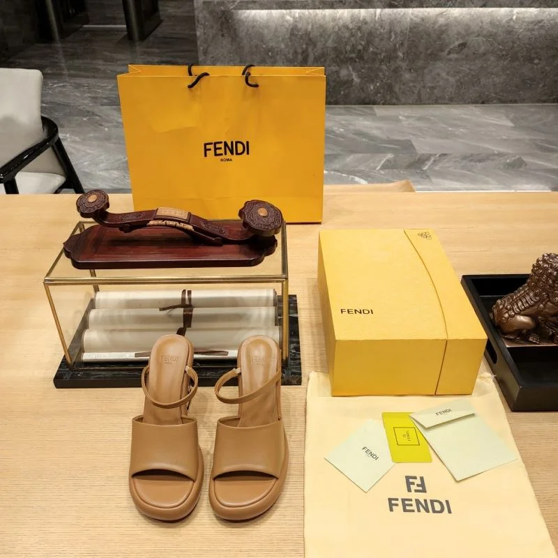 Fendi Slippers ZeroBulk 23325