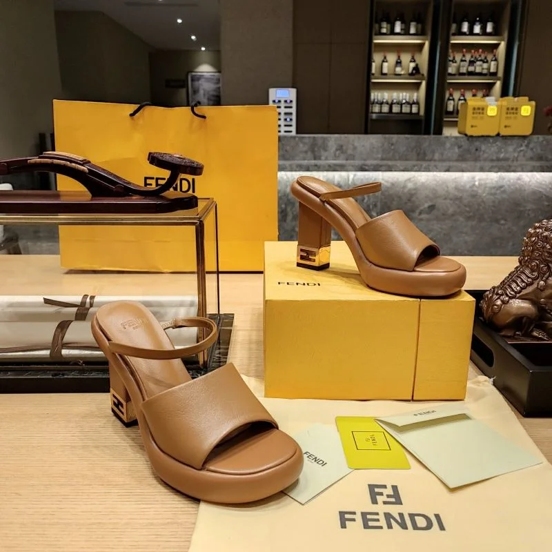 Fendi Slippers ZeroBulk 23325