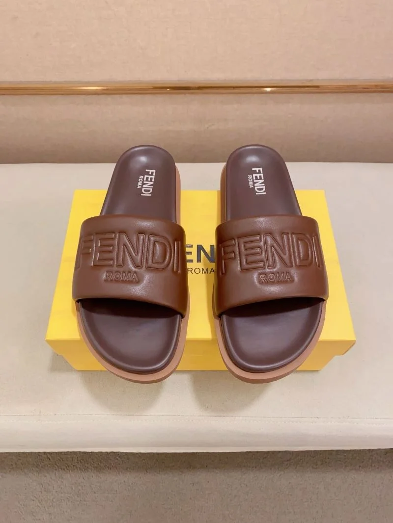 Bright Fendi Slippers 23579