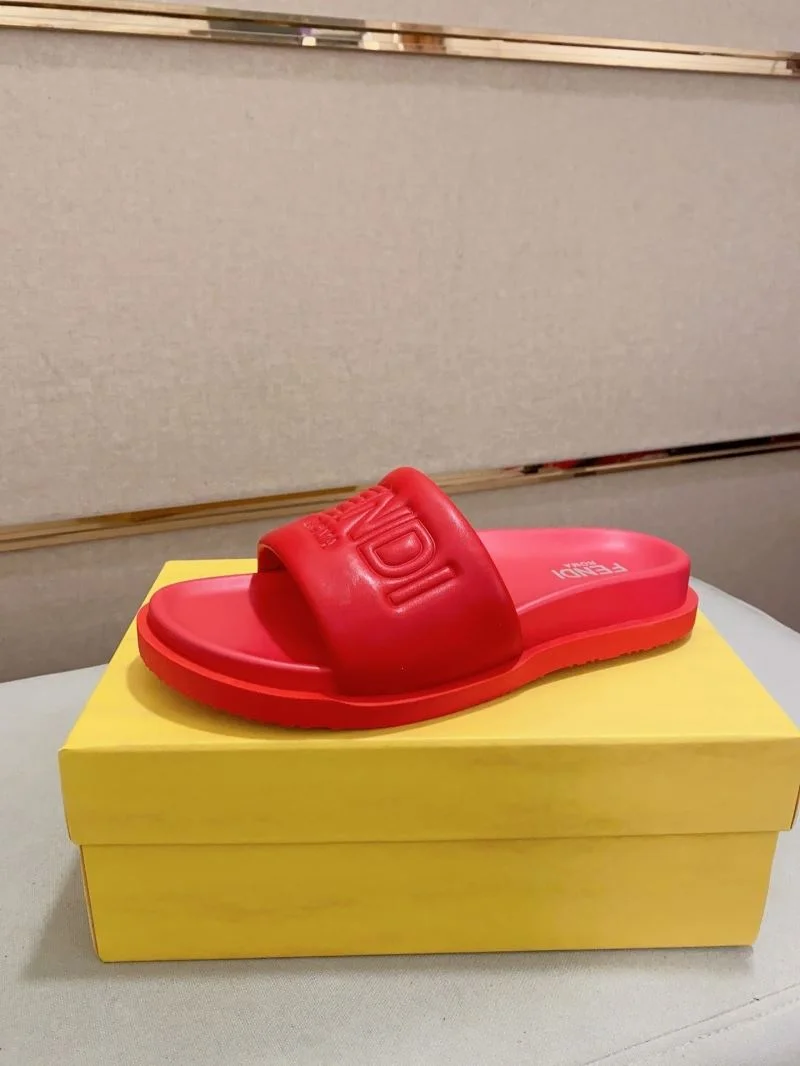 NewStyle Fendi Slippers 23565