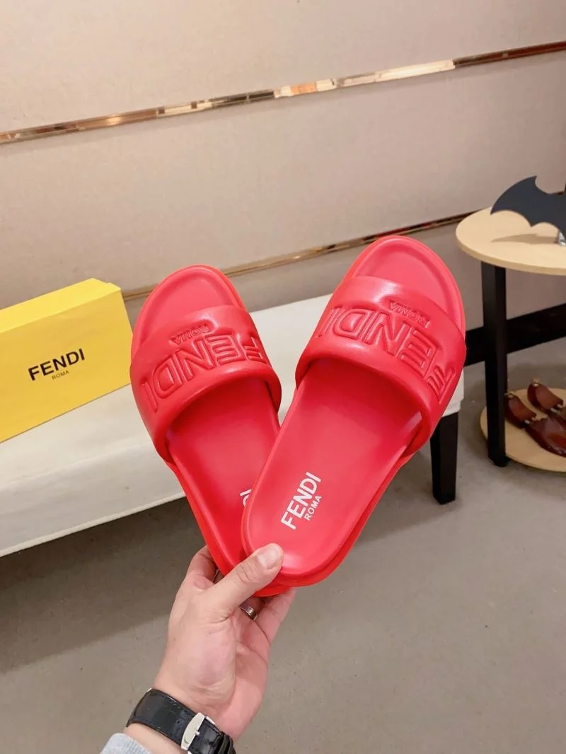 NewStyle Fendi Slippers 23565
