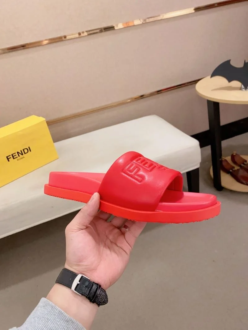 NewStyle Fendi Slippers 23565