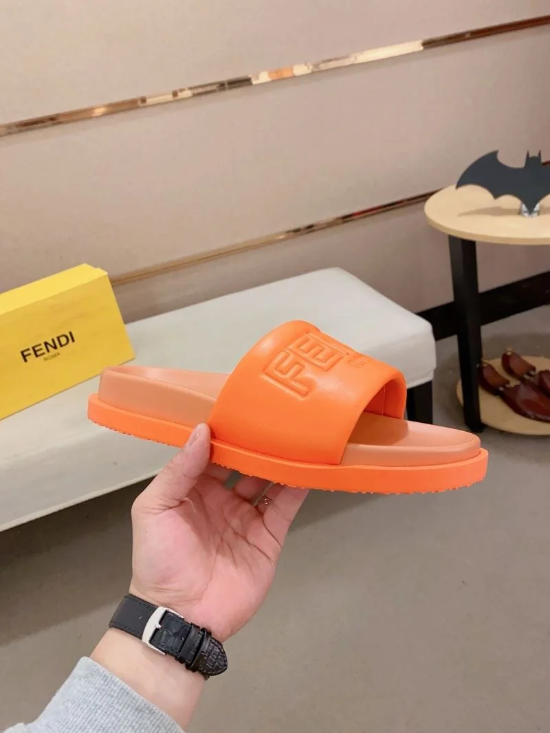 Modern Fendi Slippers 23563
