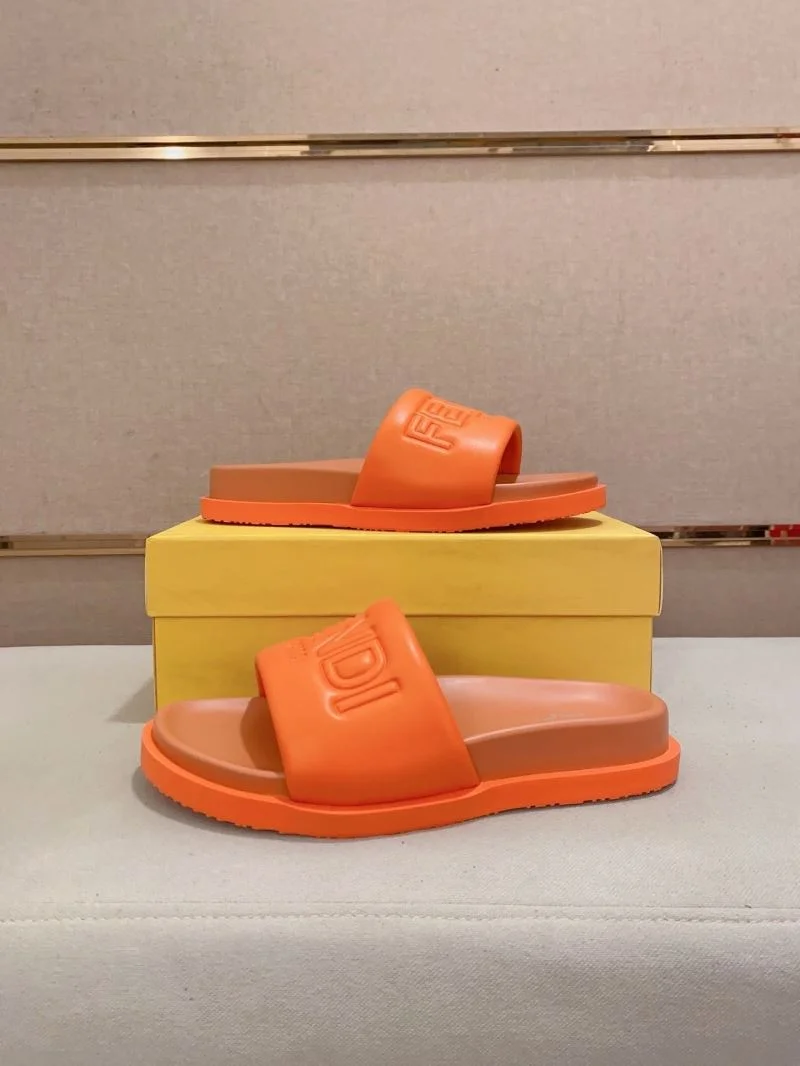 Modern Fendi Slippers 23563