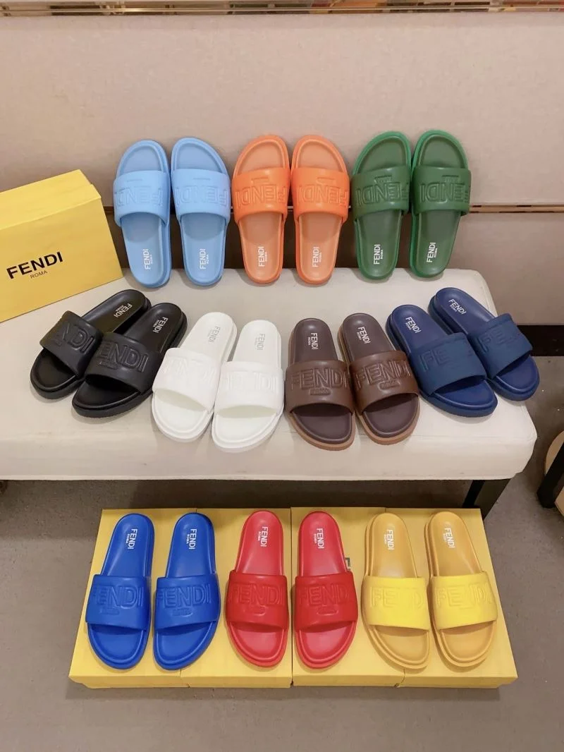 Fendi Slippers Bold 23561