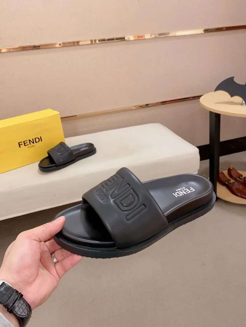 Fendi Slippers Bold 23561