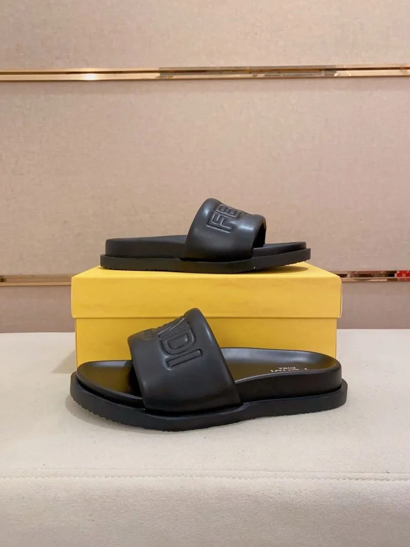 Fendi Slippers Bold 23561