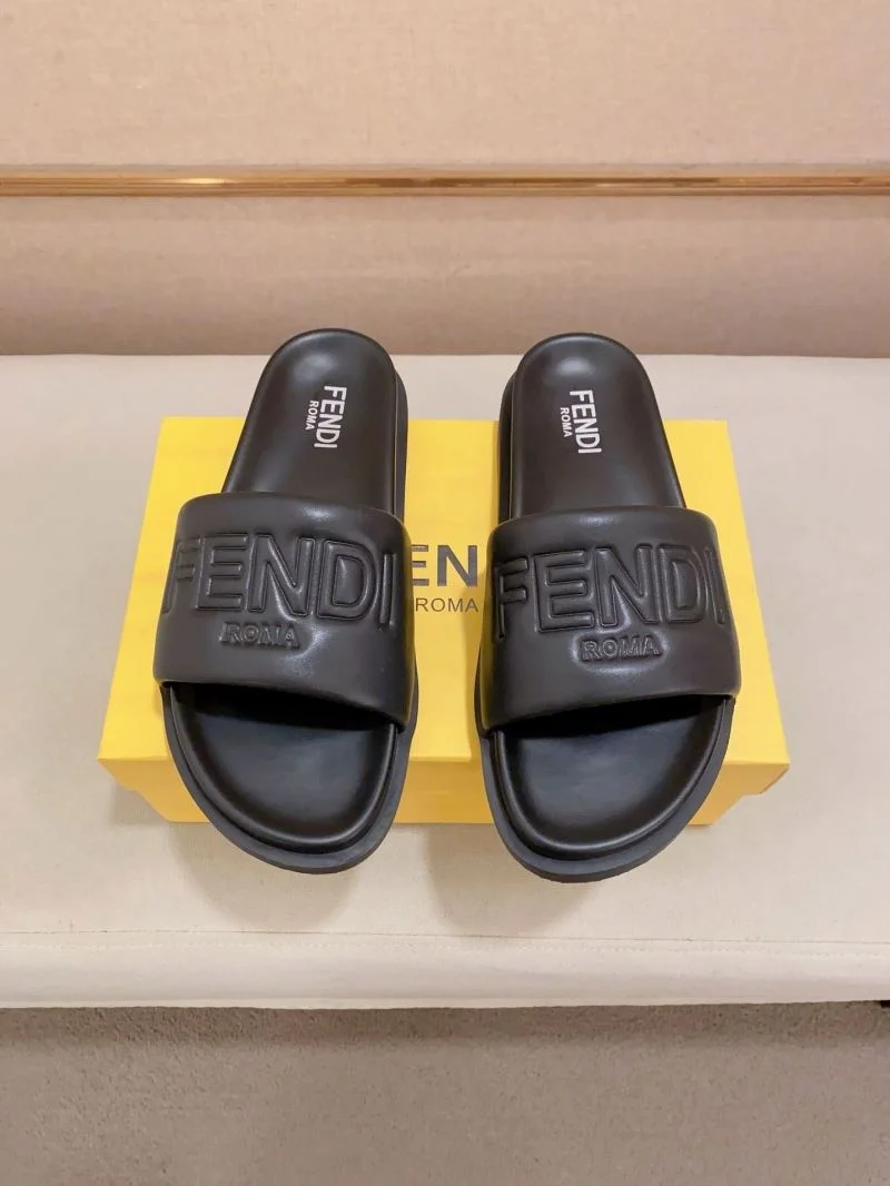 Fendi Slippers Bold 23561