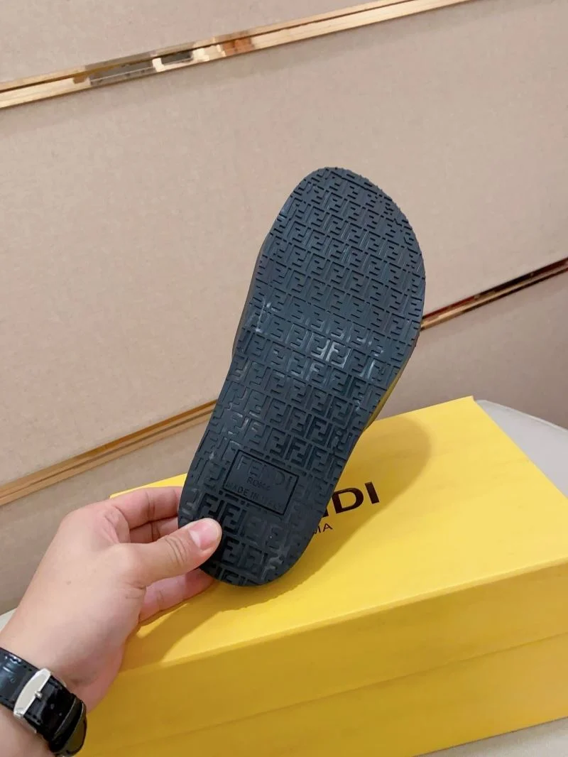 Fendi Slippers Bold 23561