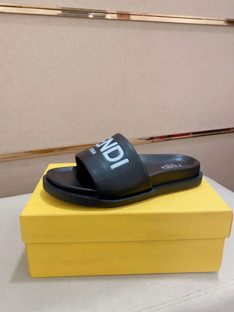 Fendi Slippers Breathable 23560