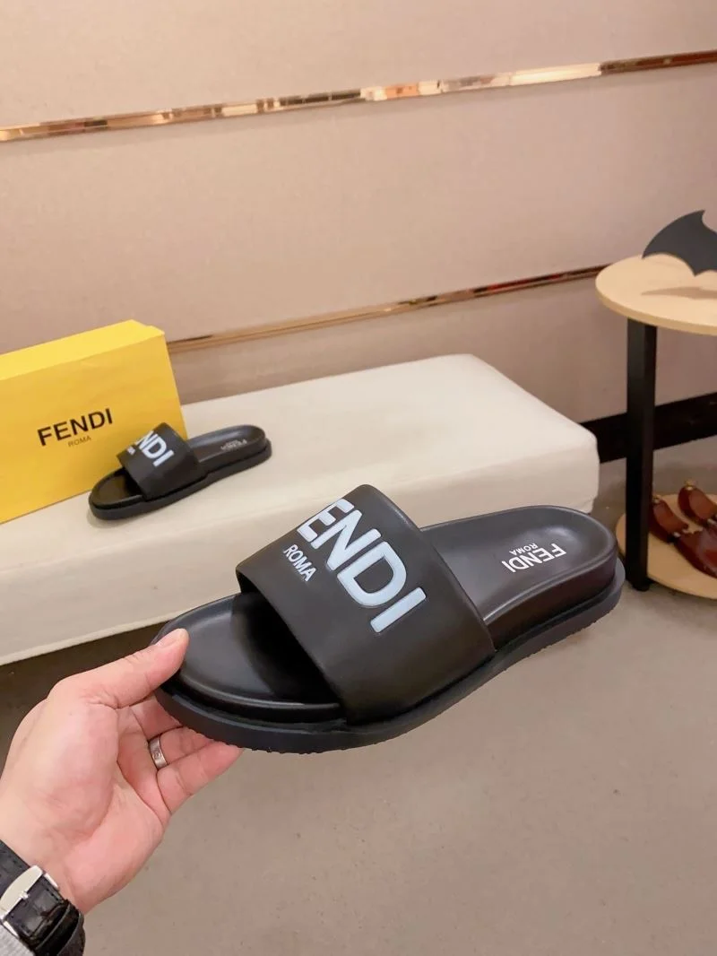 Fendi Slippers Breathable 23560