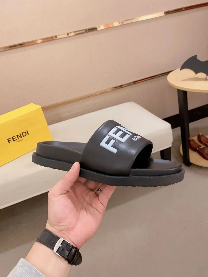 Fendi Slippers Breathable 23560