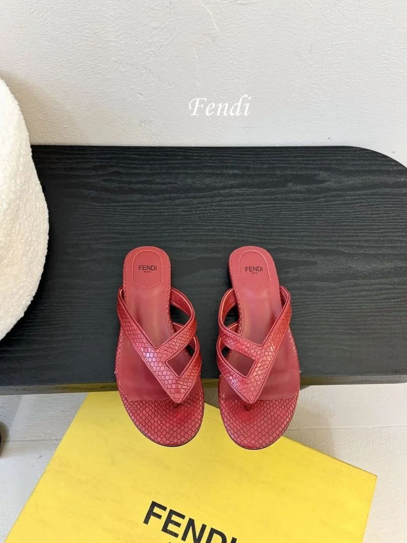 Stylish Fendi Slippers 23729
