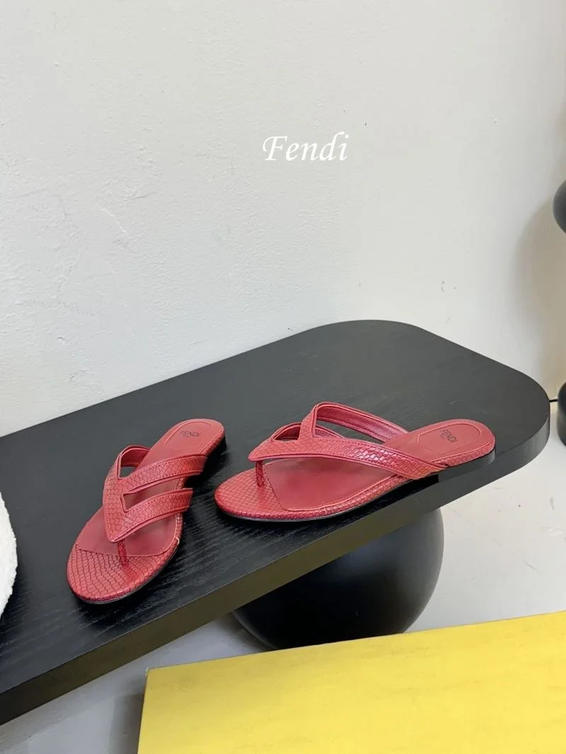 Stylish Fendi Slippers 23729