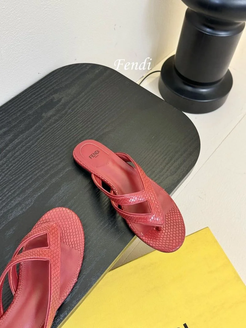 Stylish Fendi Slippers 23729