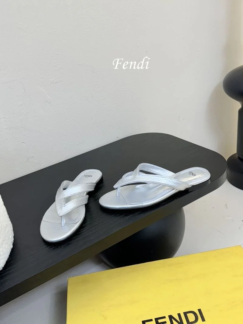 Versatile Fendi Slippers 23743