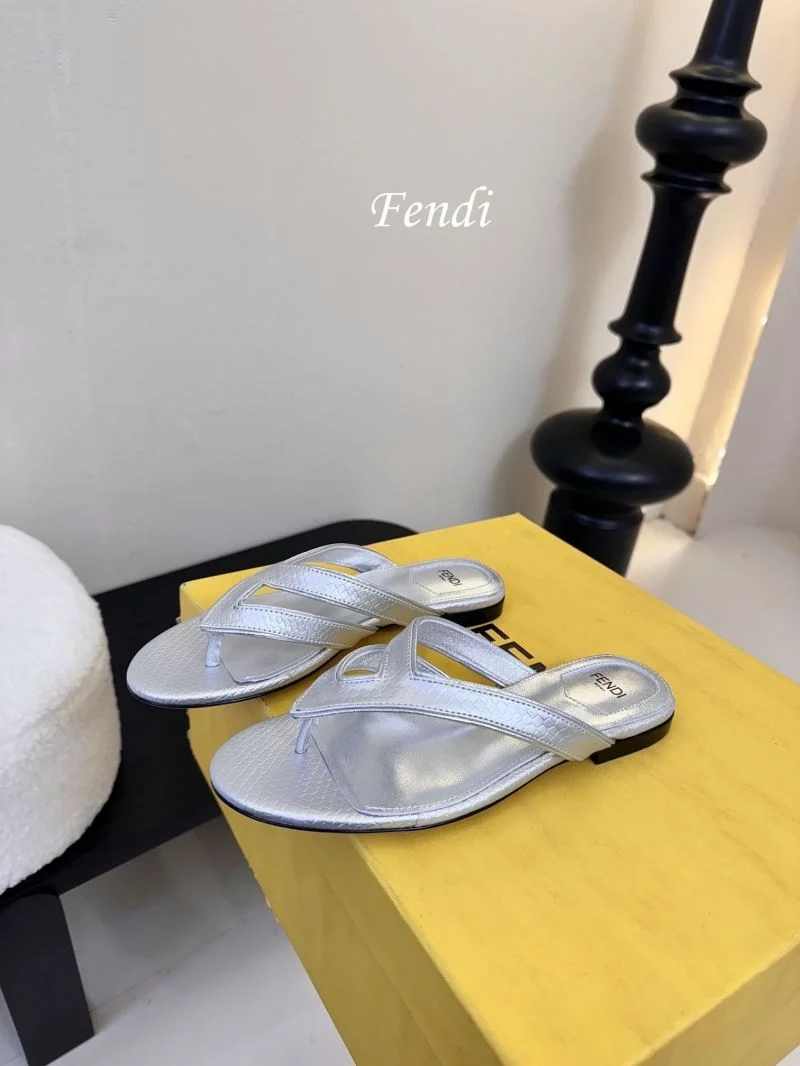 Versatile Fendi Slippers 23743