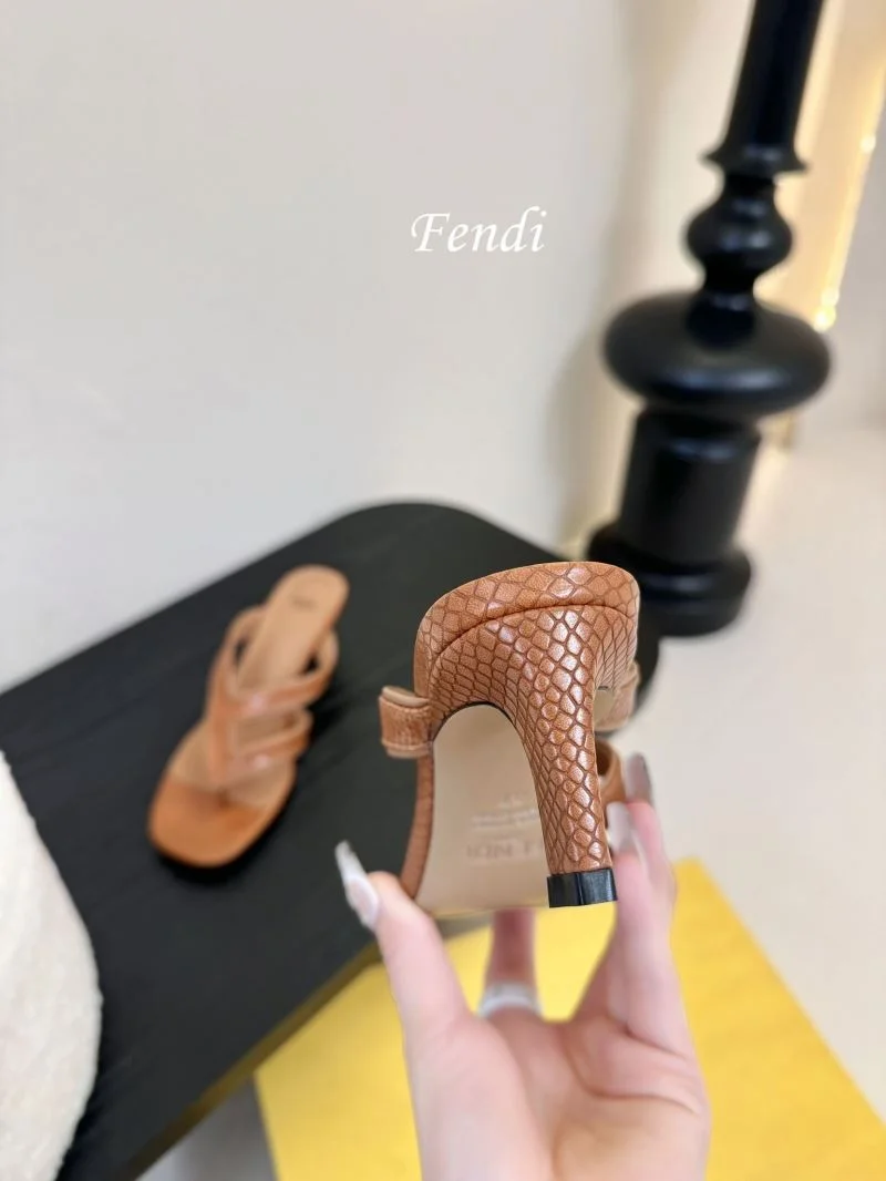 Fendi Slippers Modern 23719