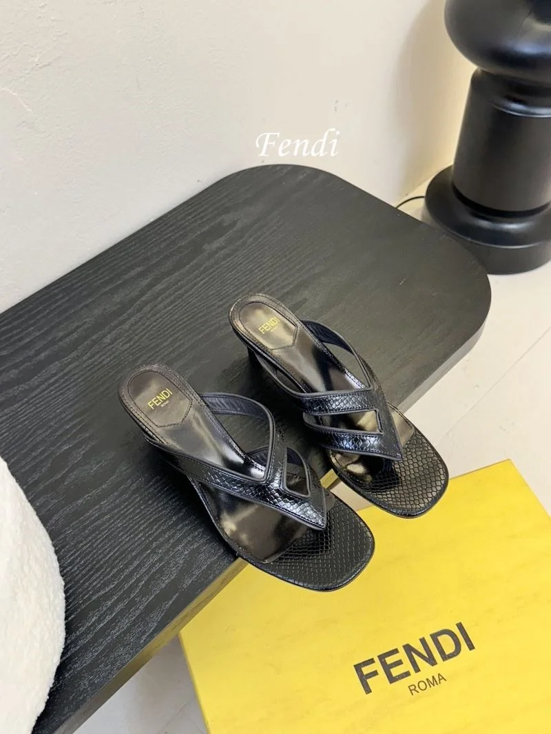 ComfortFit Fendi Slippers 23731