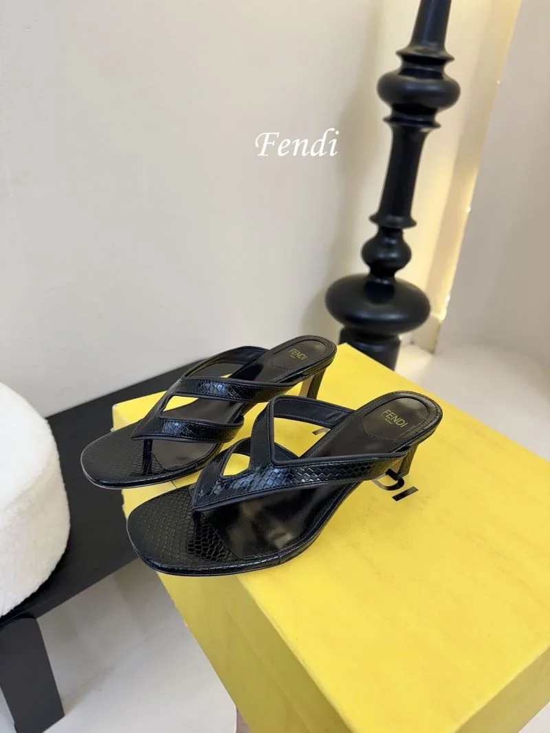 ComfortFit Fendi Slippers 23731