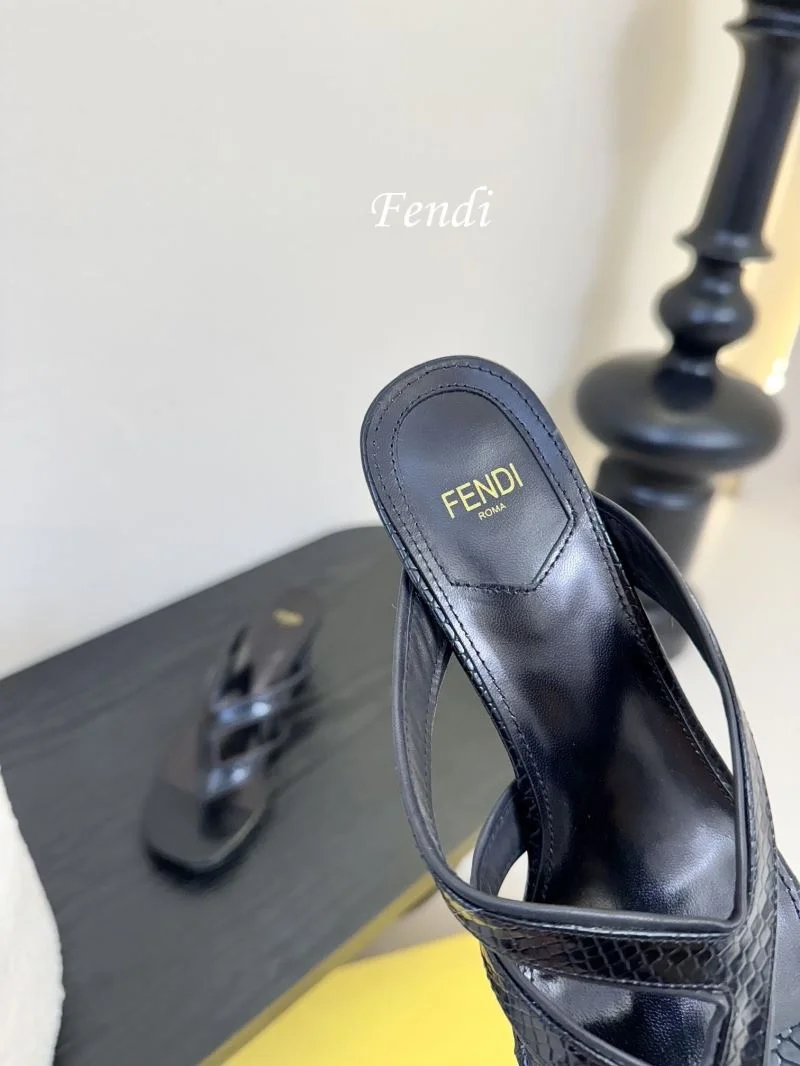 ComfortFit Fendi Slippers 23731
