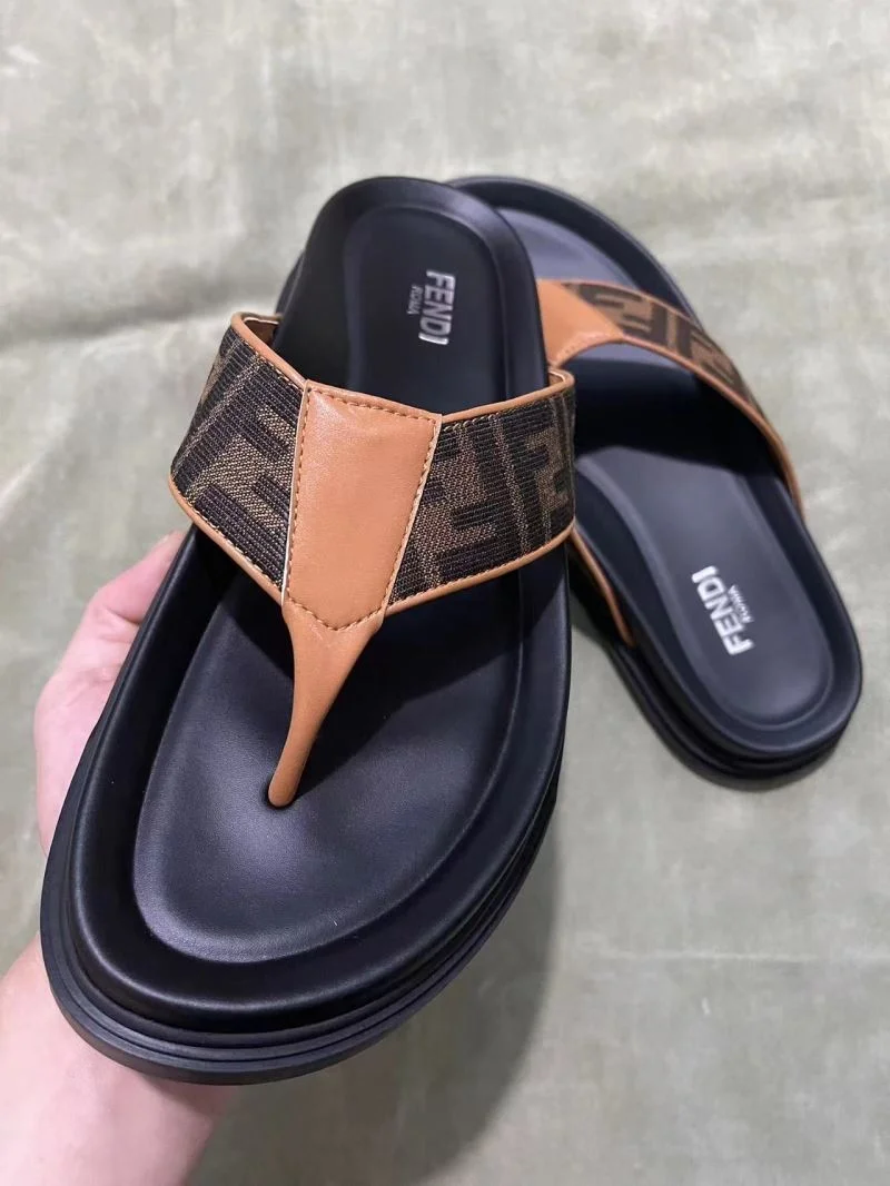 Fendi Slippers Unisex 23281