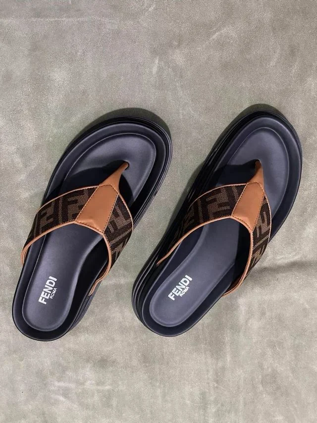 Fendi Slippers Unisex 23281