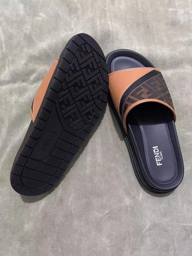 Comfortable Fendi Slippers 23273